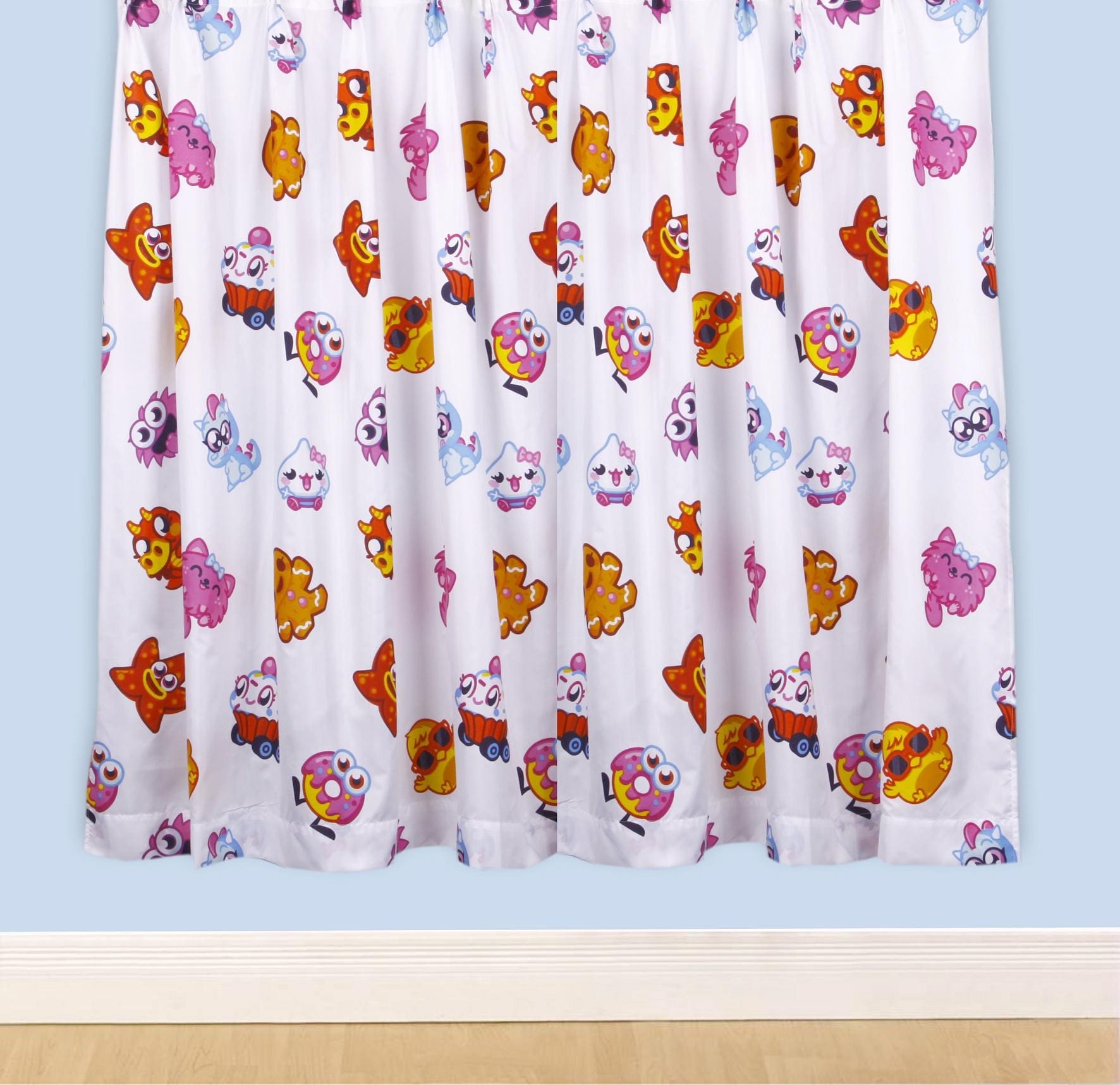 66" x 72" Moshi Monsters Moshlings 3" Tape Pair Curtains