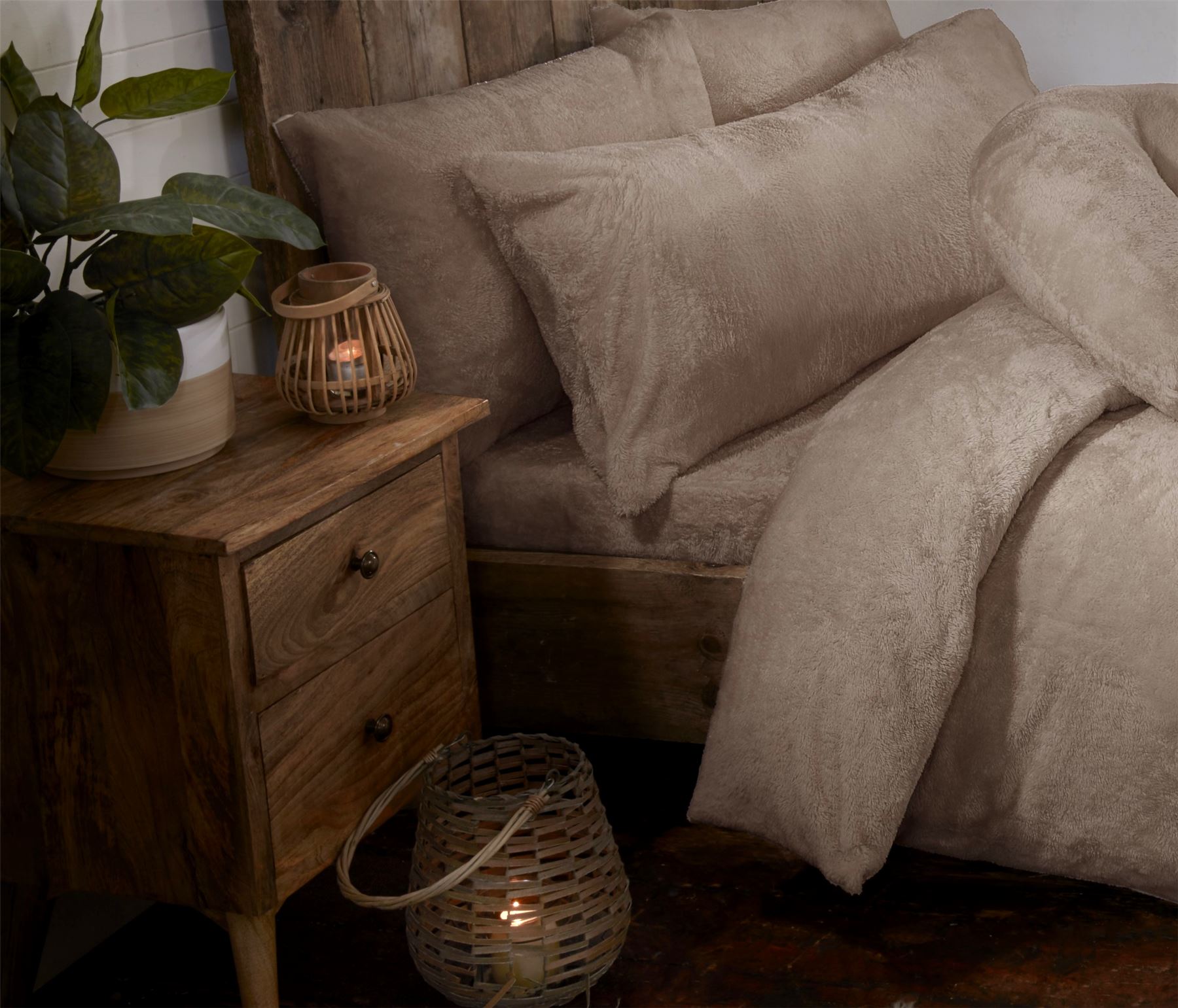 Mink Teddy Fleece Fur Soft Cosy Pair Pillowcases 50cm x 75cm