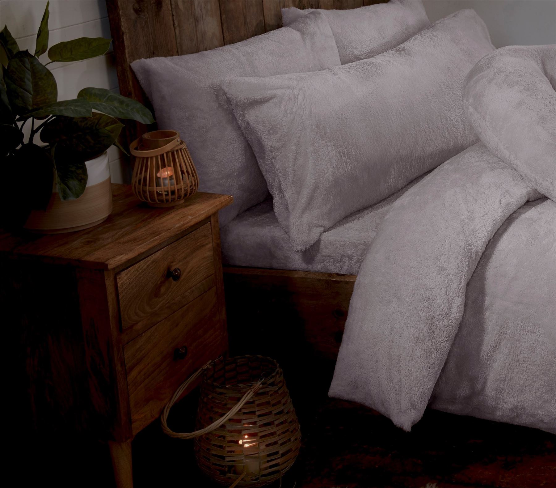 Silver Super King Size Teddy Fleece Pair Pillowcases 50cm x 90cm